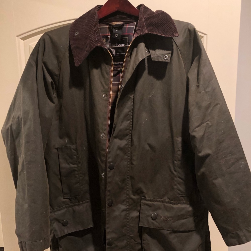 Men’s Barbour Classic Beaufort Size 42